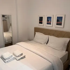 Small Budget Diamond In Agias Sofias. Θεσσαλονίκη