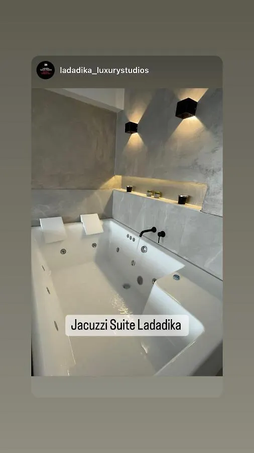 Apartment Jacuzzi Suite Ladadika Thessaloniki